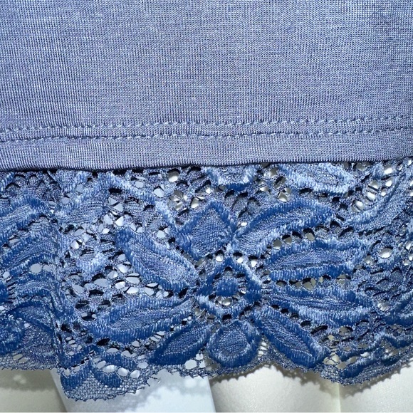 NWOT LACY TRIM TUNIC TOP - Picture 7 of 9
